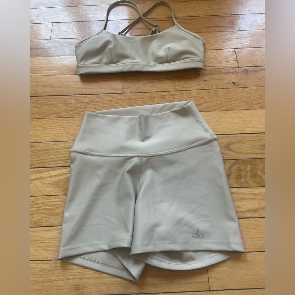 Alo workout top XS and short XXS